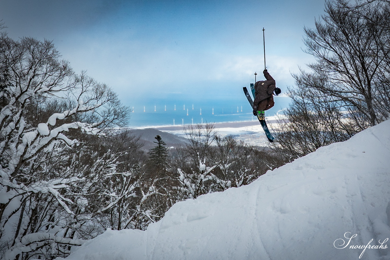 2026【4FRNT GUERRILLA RIDE EVENT】｜アメリカからやってきたゲストライダーたちが、サッポロテイネを滑る、飛ぶ！！